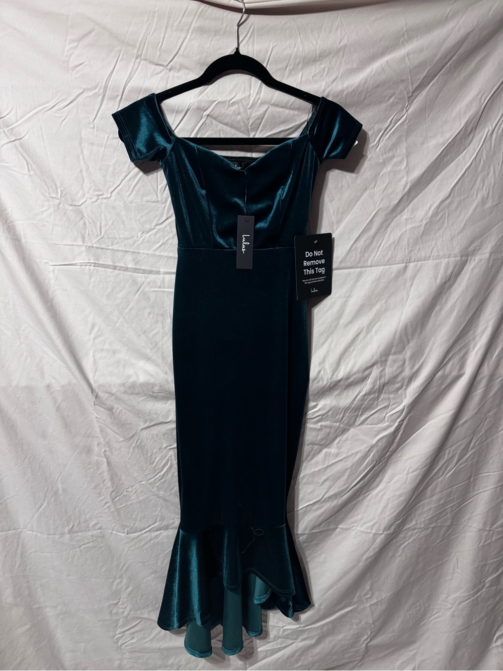 Lulu's Dark Emerald Off-Shoulder Velvet Mermaid Midi Dress - Picture 10 of 11